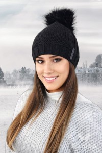 FIONA zimowa czapka damska na polarze z pomponem kolor czarny