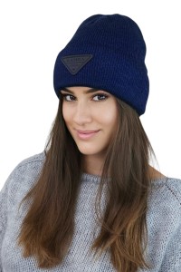 NAOMI beanie czapka zimowa z aplikacją kolor granatowy