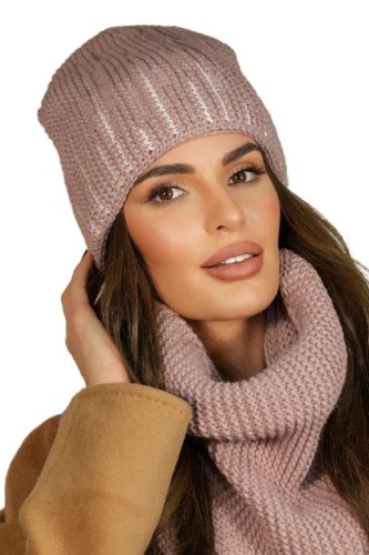 Rózowa Czapka Zimowa  Kamea-Habis